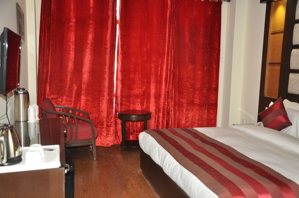 Hotel Southgate Shimla Kamer foto