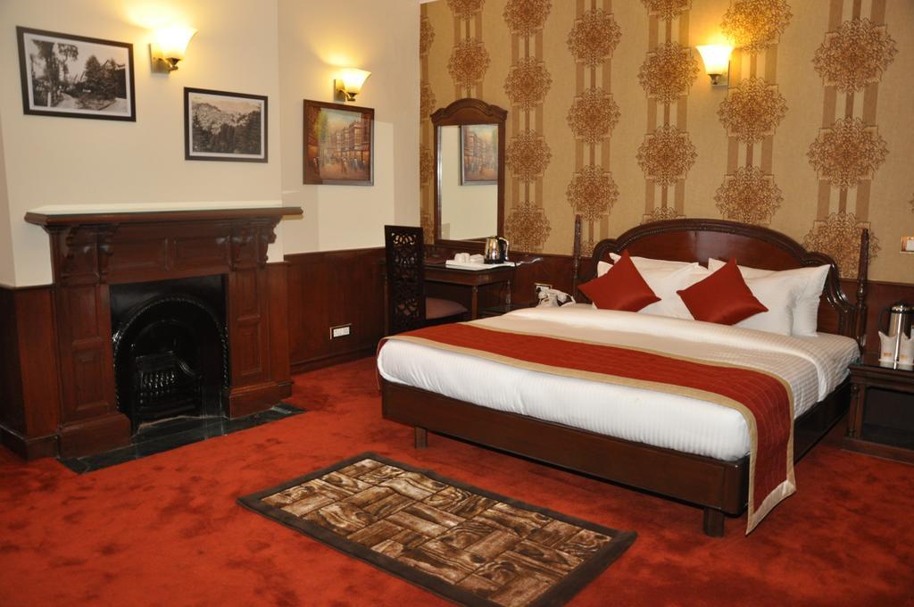 Hotel Southgate Shimla Kamer foto