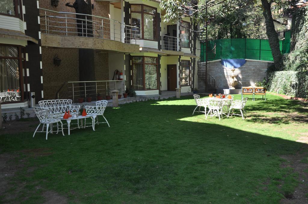 Hotel Southgate Shimla Buitenkant foto