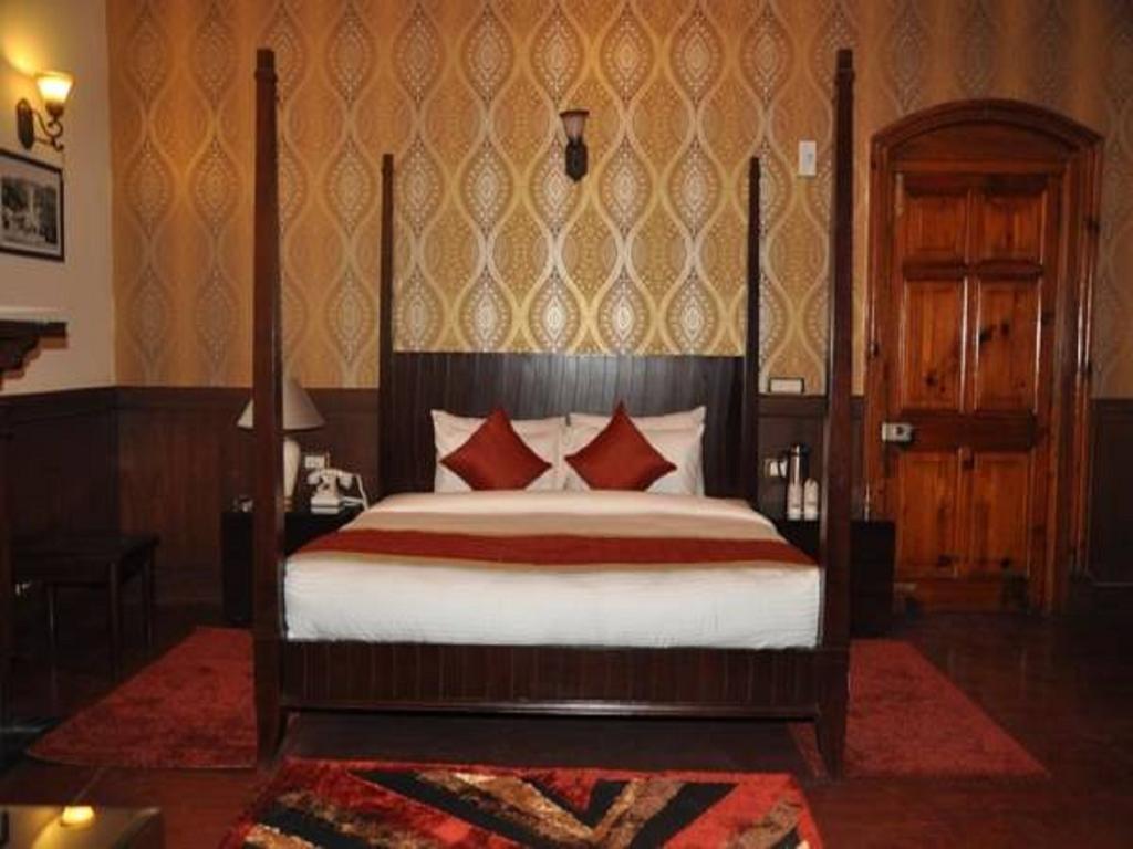 Hotel Southgate Shimla Buitenkant foto