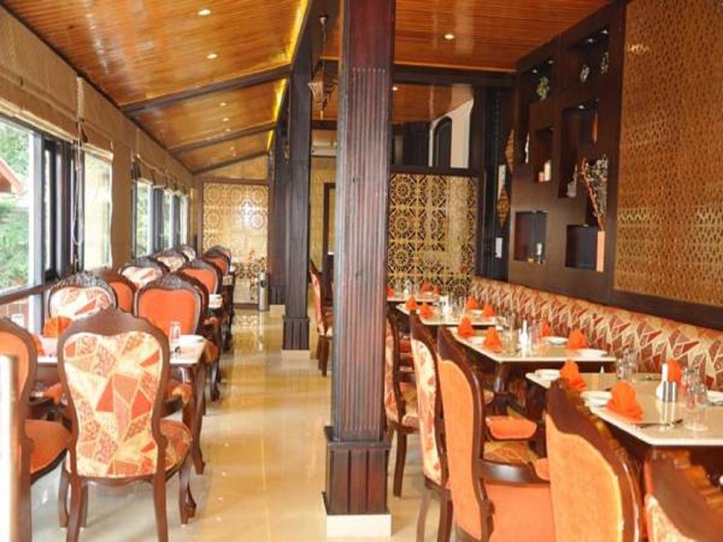 Hotel Southgate Shimla Buitenkant foto