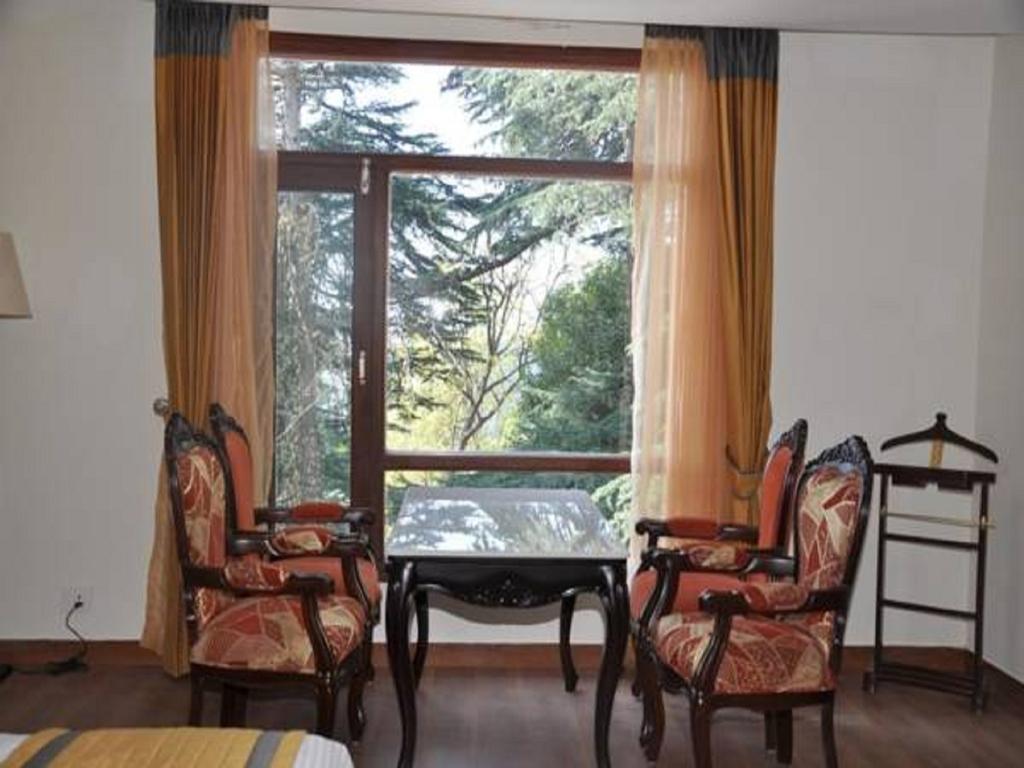Hotel Southgate Shimla Buitenkant foto