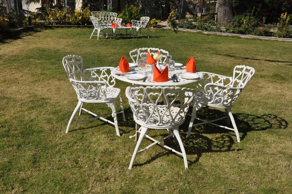 Hotel Southgate Shimla Buitenkant foto