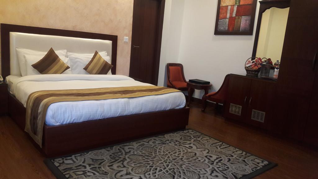 Hotel Southgate Shimla Buitenkant foto