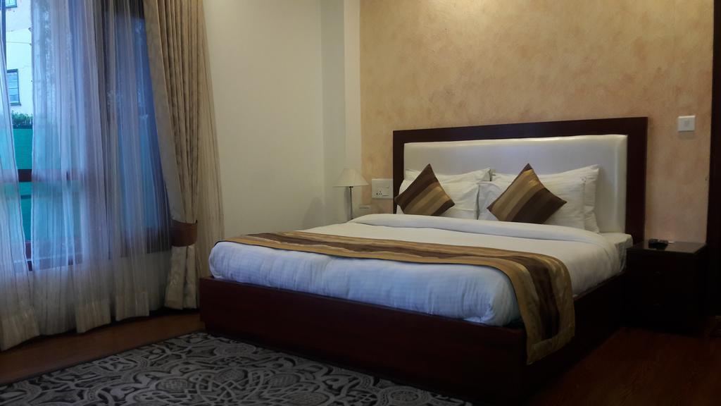 Hotel Southgate Shimla Buitenkant foto